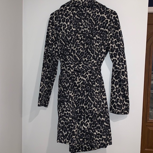 Cheetah Raincoat - Picture 2 of 4